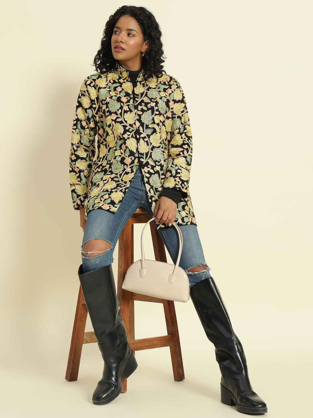 Gulmarg Series: Black Woolen Chinar Mesh Aari Short Coat (Green)