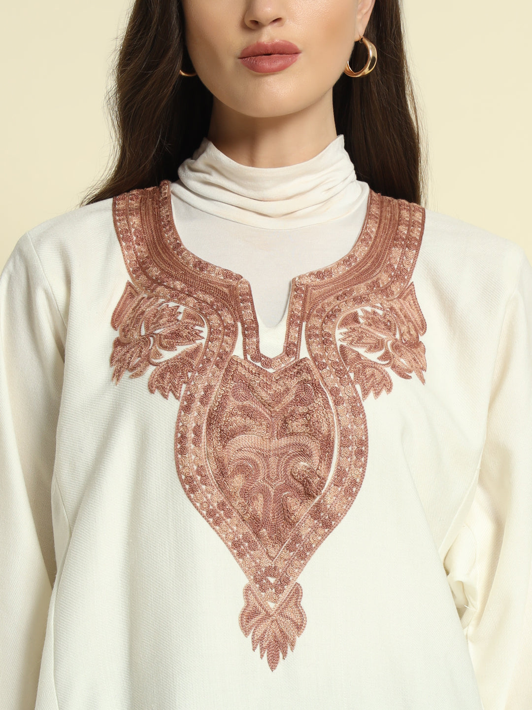 Gulmarg Series: Elysian White Woolen Aari Pheran