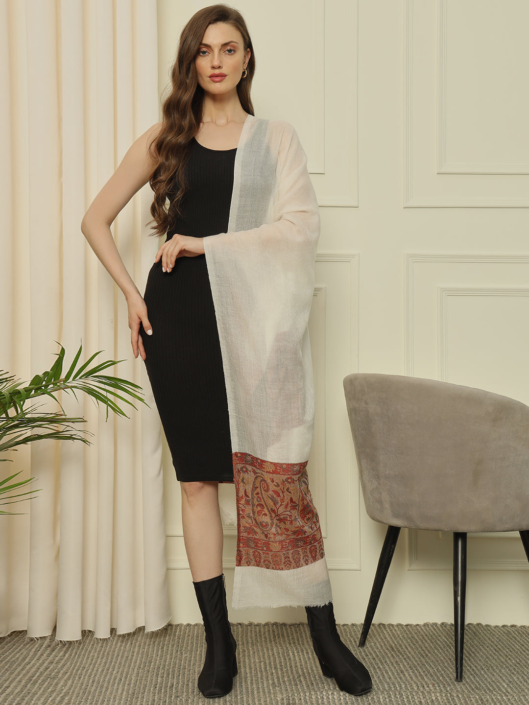 Gulmarg Series: Snow Majesty Super Wool Palladar Jacquard Stole