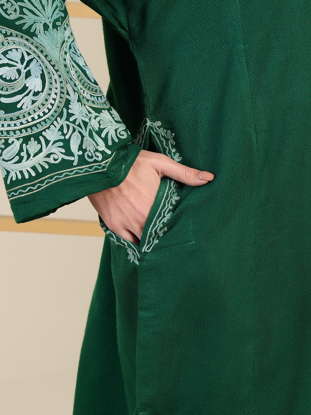 Gulmarg Series: Forest Green Woolen Aari Pheran