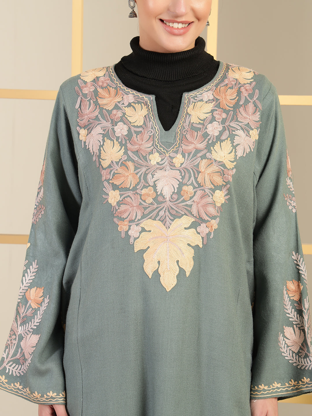 Gulmarg Series: Majesty Ash Grey Woolen Aari Pheran