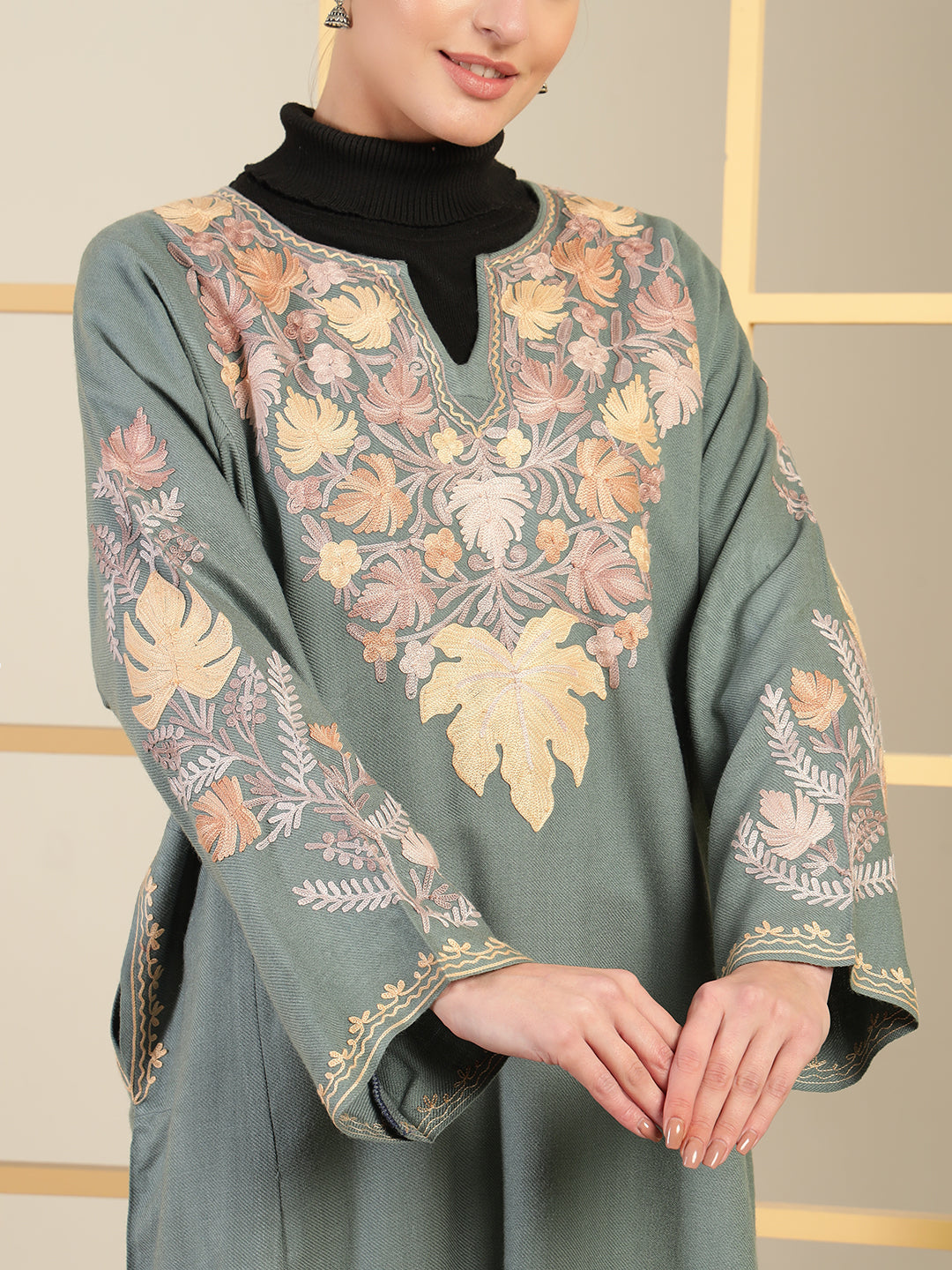 Gulmarg Series: Majesty Ash Grey Woolen Aari Pheran